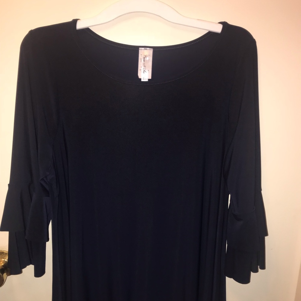 Come N See Navy Top